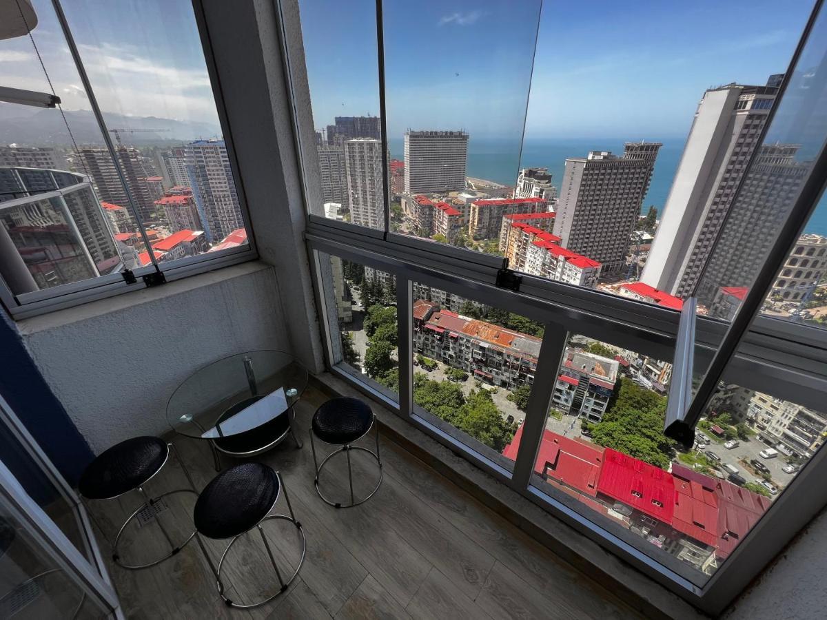 27 Floor Apartments Batoemi Buitenkant foto