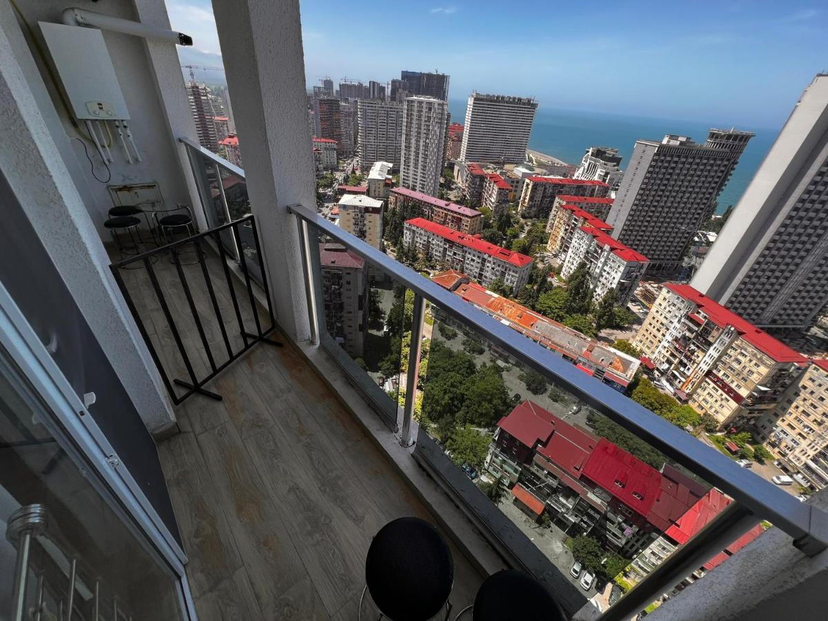 27 Floor Apartments Batoemi Buitenkant foto
