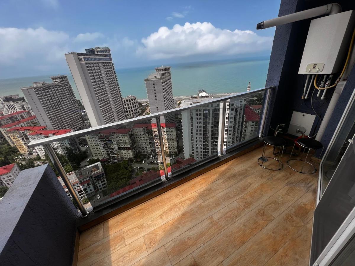 27 Floor Apartments Batoemi Buitenkant foto