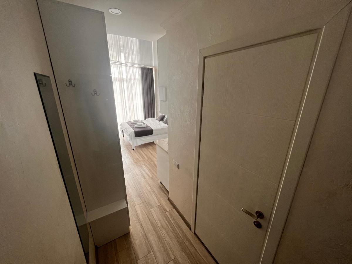 27 Floor Apartments Batoemi Buitenkant foto